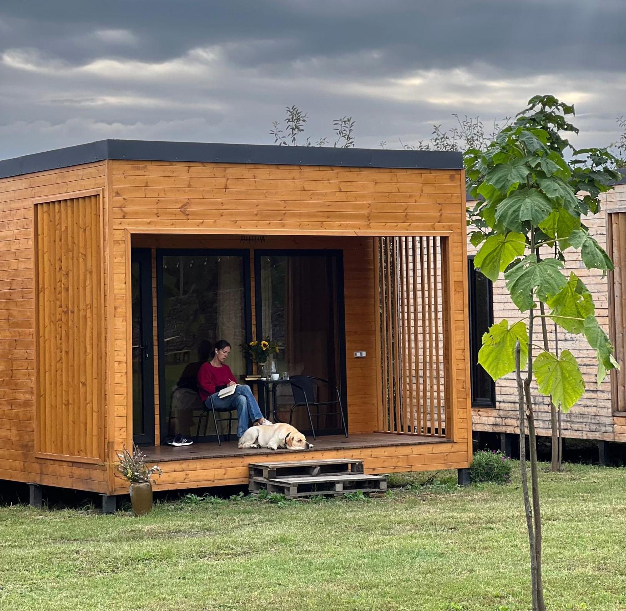 קווארלי Chubini Winery & Cabins מראה חיצוני תמונה