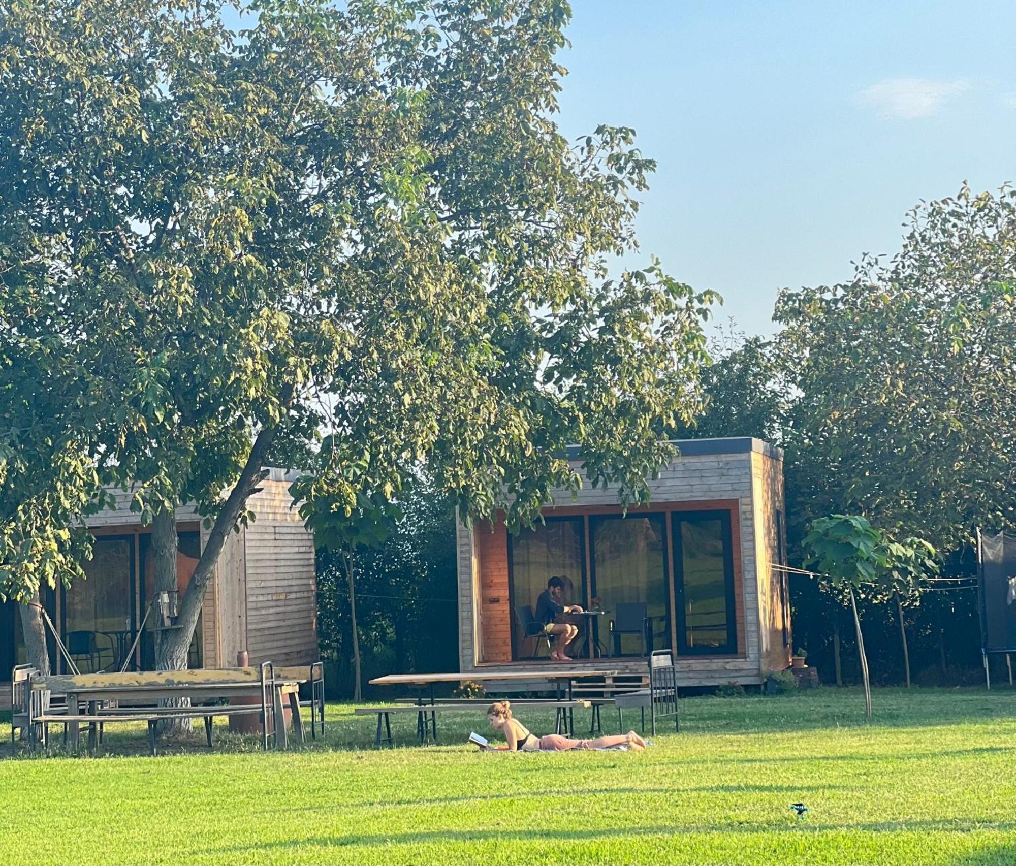 קווארלי Chubini Winery & Cabins מראה חיצוני תמונה