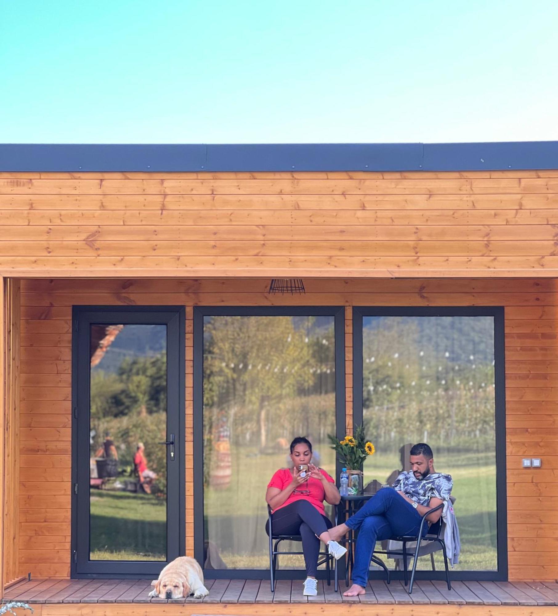 קווארלי Chubini Winery & Cabins מראה חיצוני תמונה